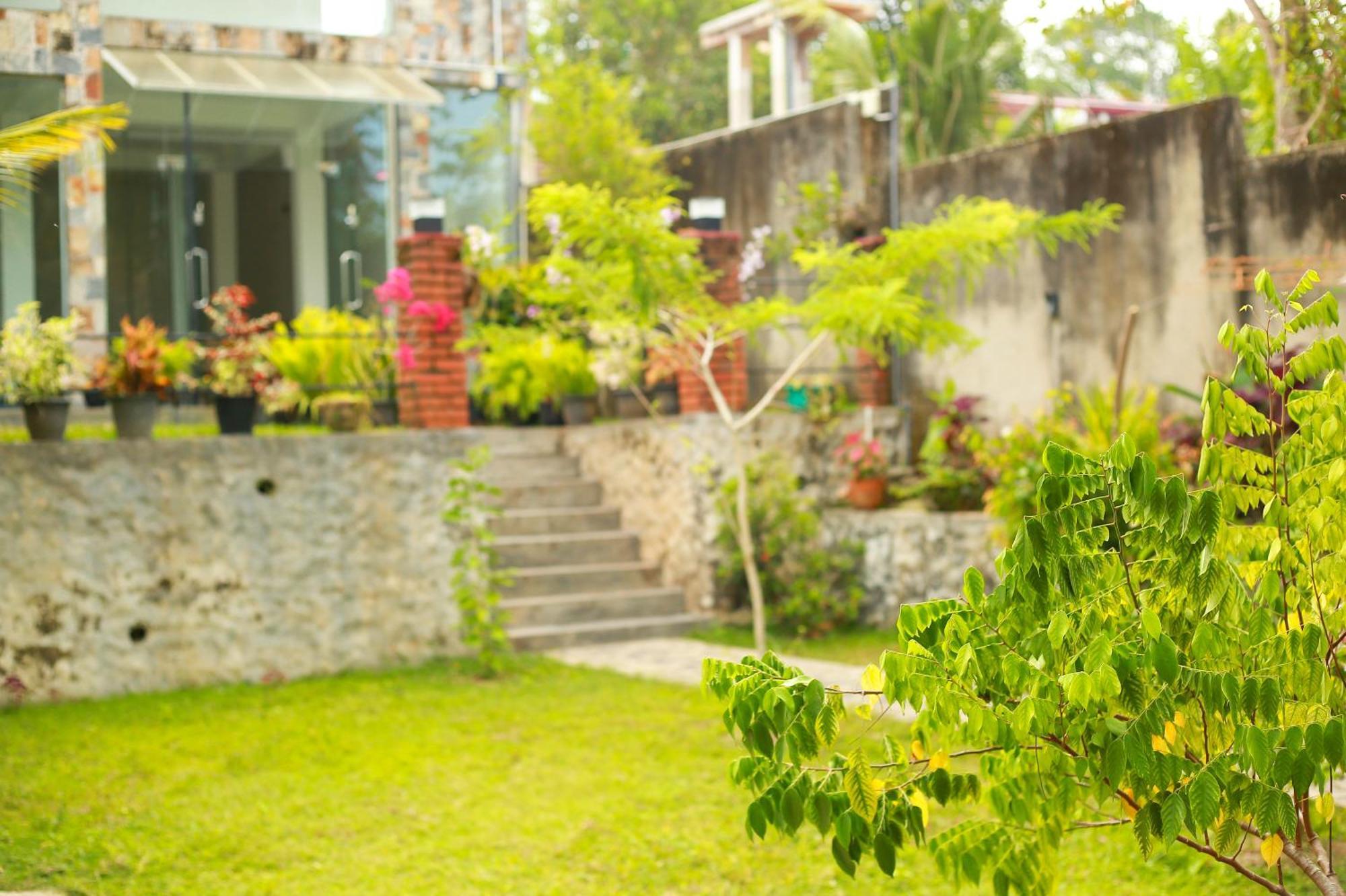 The Blue Haze Weligama Hotel Exterior foto